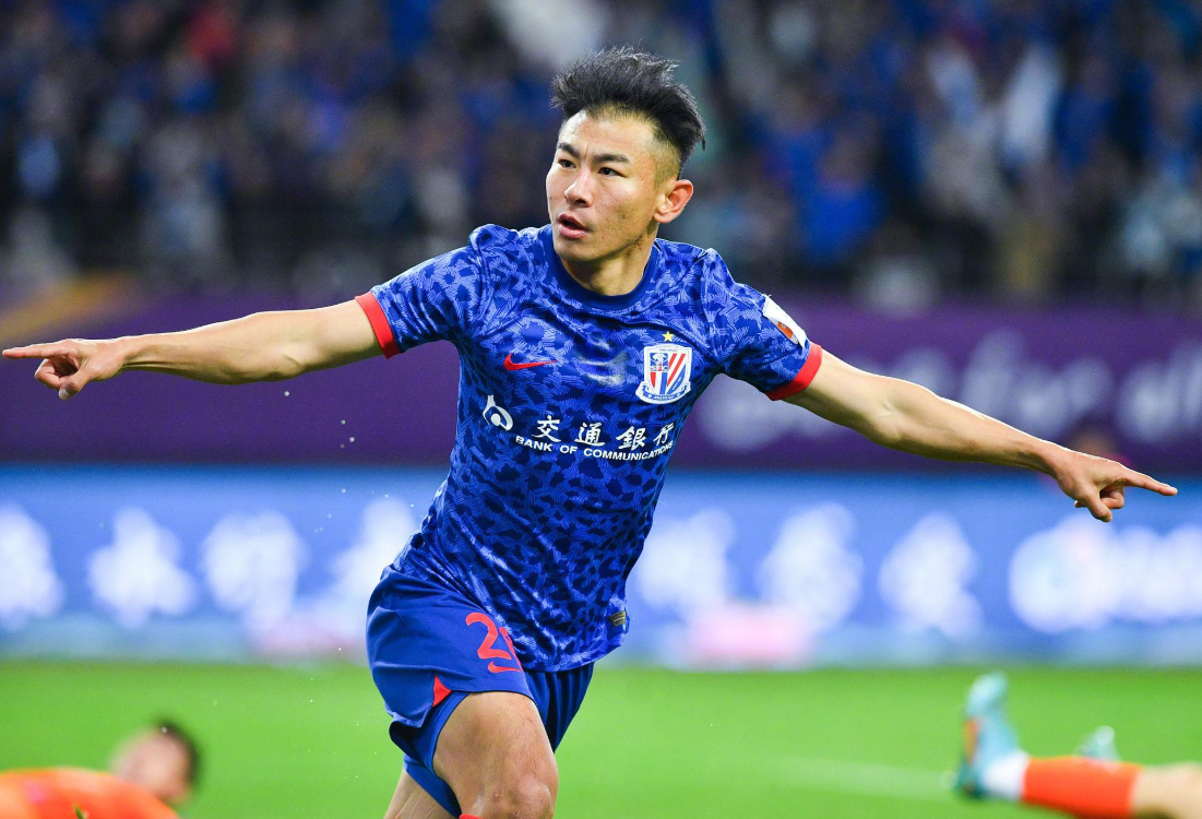 TheShy迎来十赛季出色发挥,IG观众热烈欢呼!再创辉煌时刻(onthespot中文翻译)